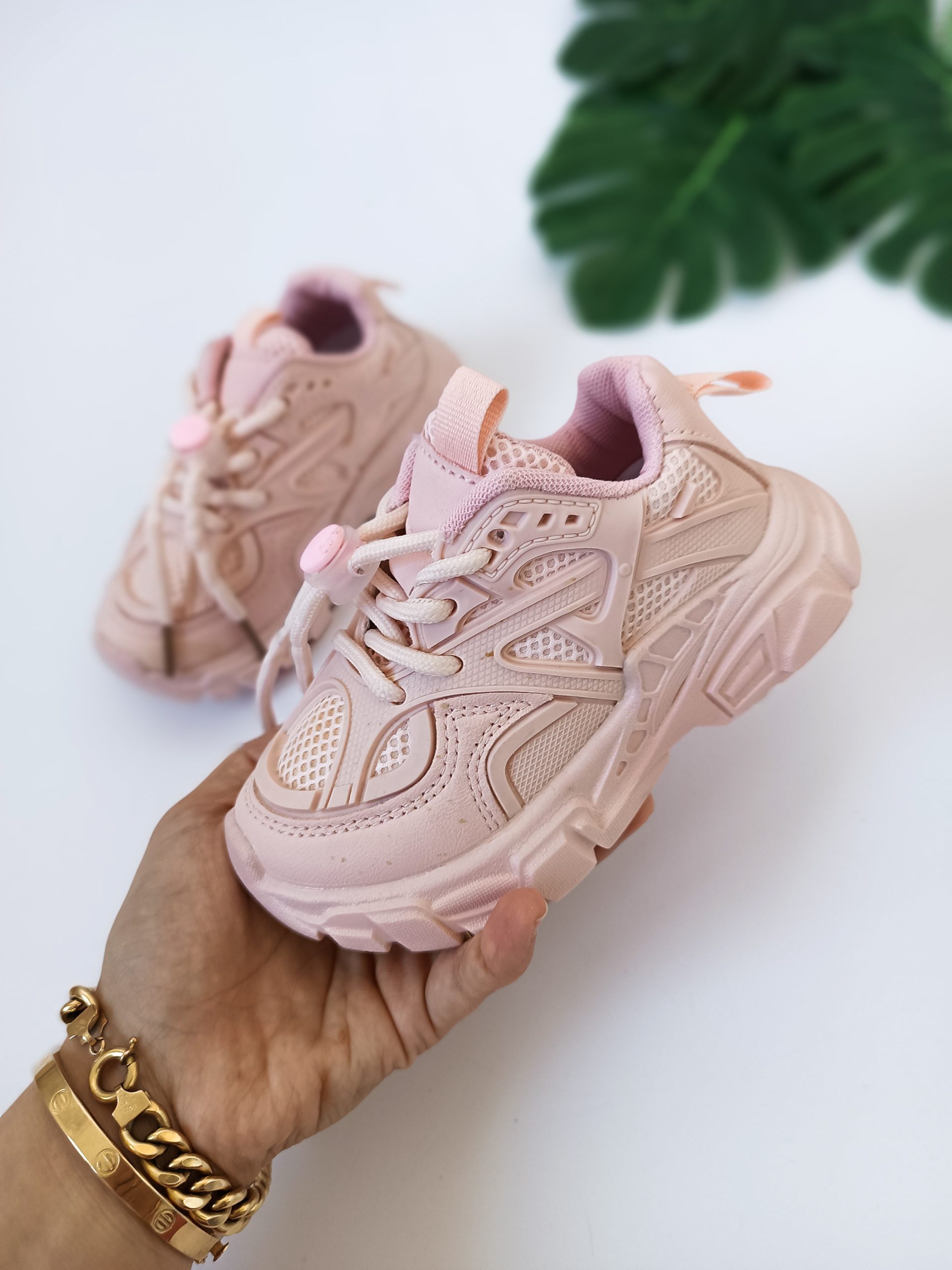 IMG_20241205_133112 کتونی صورتی - Image 1