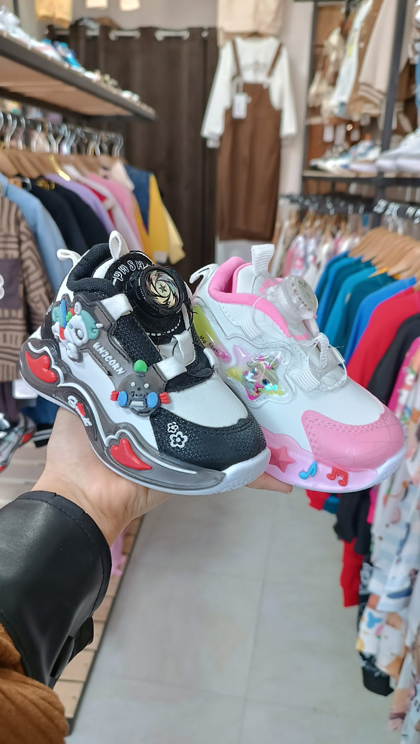 IMG_20250224_113038 کتونی صورتی و مشکی - Image 1